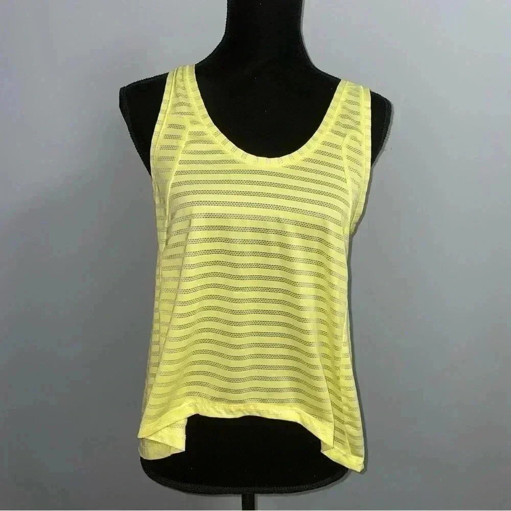 Zyia  - Lemon Nimbus Split Back Tank - Picture 4 of 8